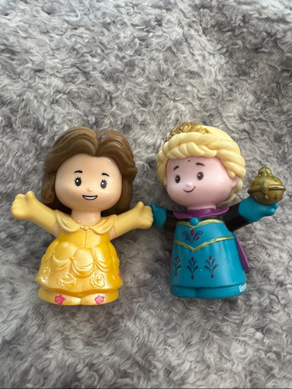 Fisher Price Little People Princess Elsa and Princess Belle Figures